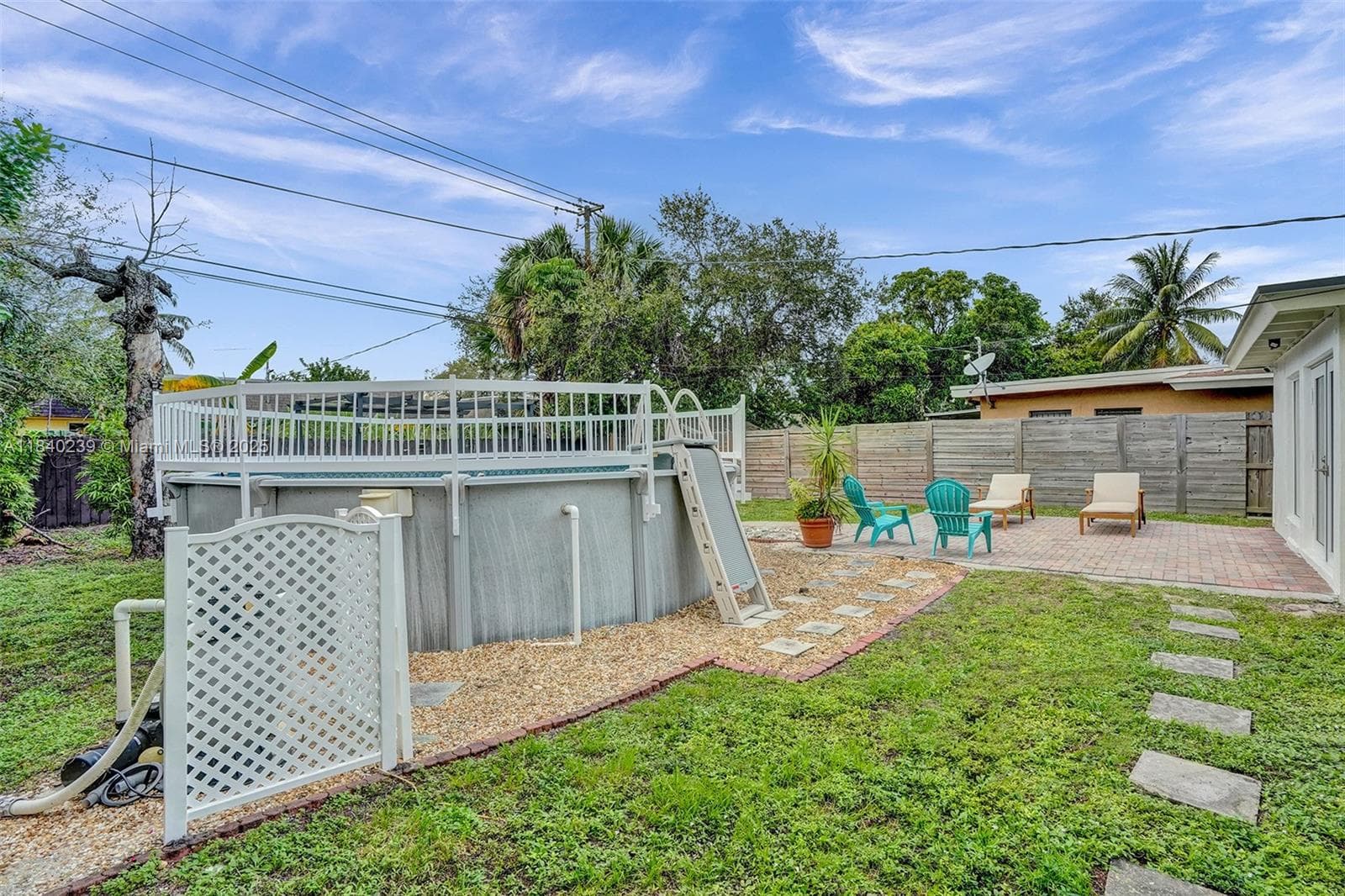 1605 NW 7th Ter photo 28
