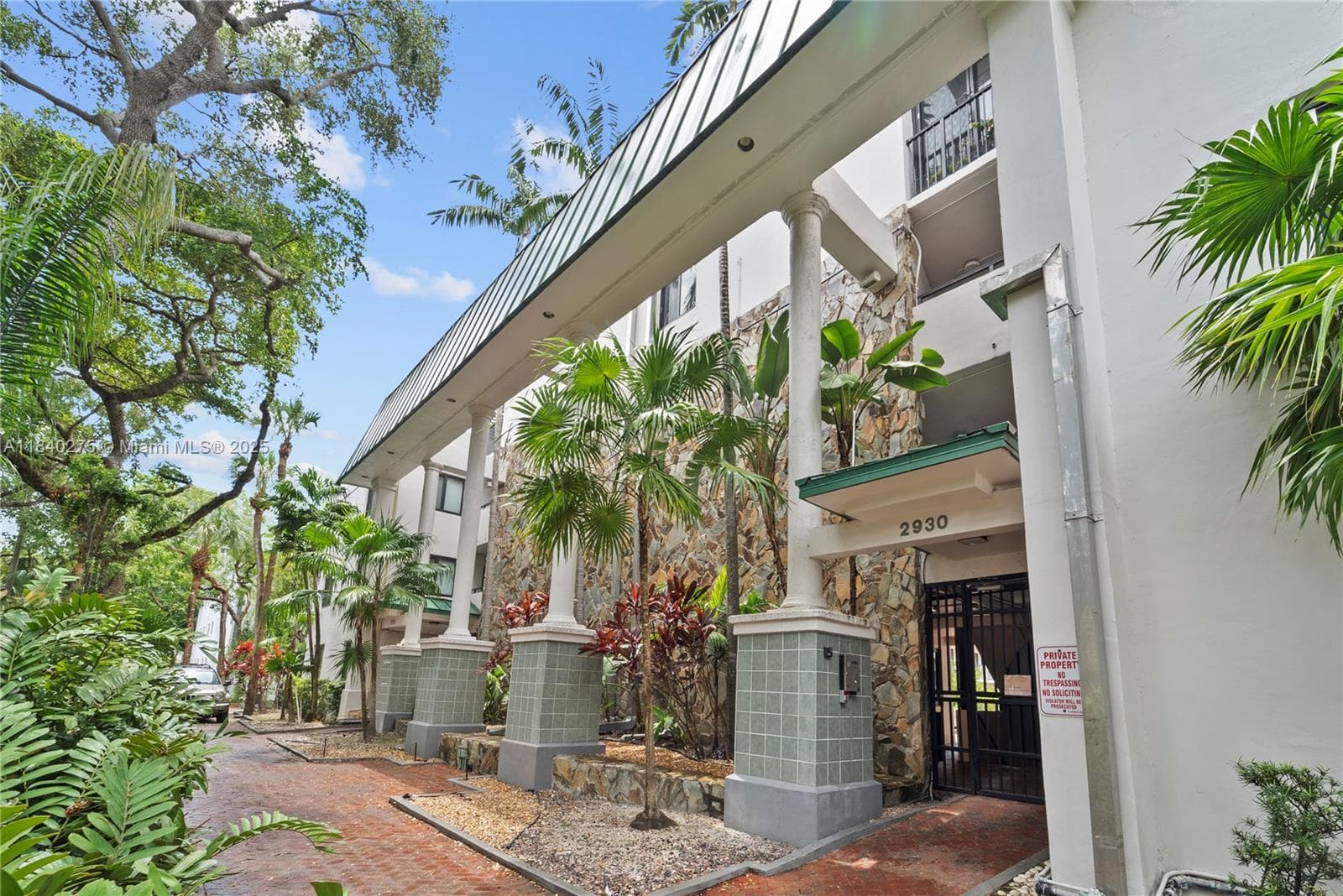 Courtyards of the Grove · #N211 in Miami - Photo 1