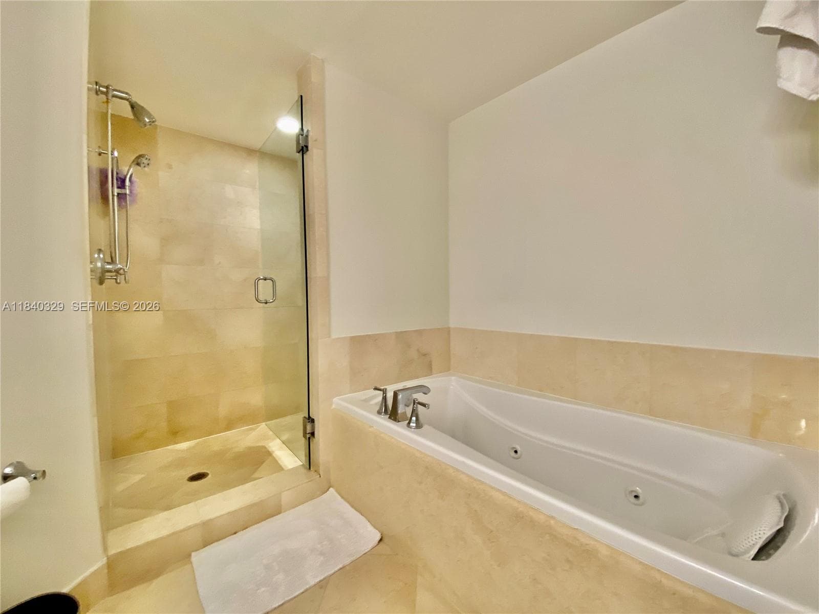 TURNBERRY VILLAGE · #1220 in Aventura - Photo 15