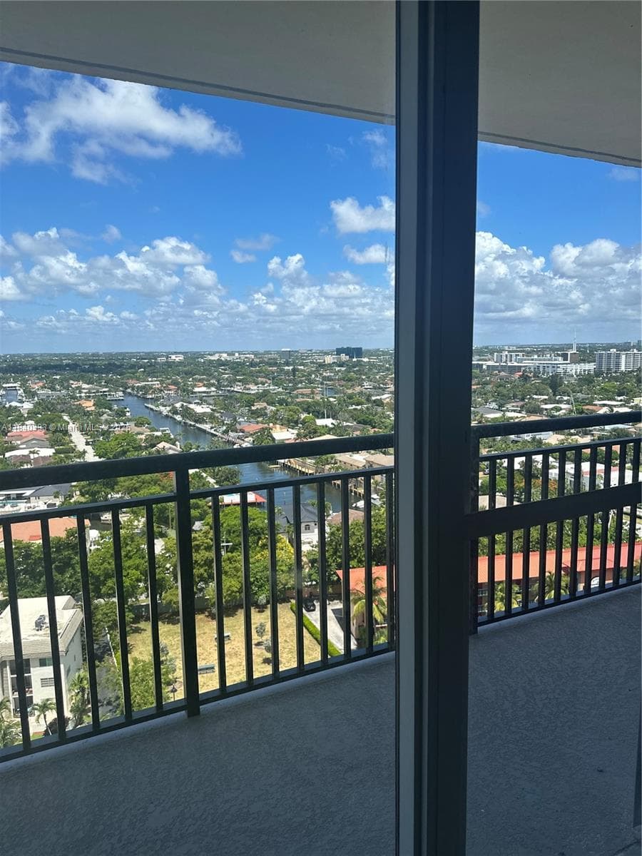 Plaza South · #17C in Fort Lauderdale - Photo 7