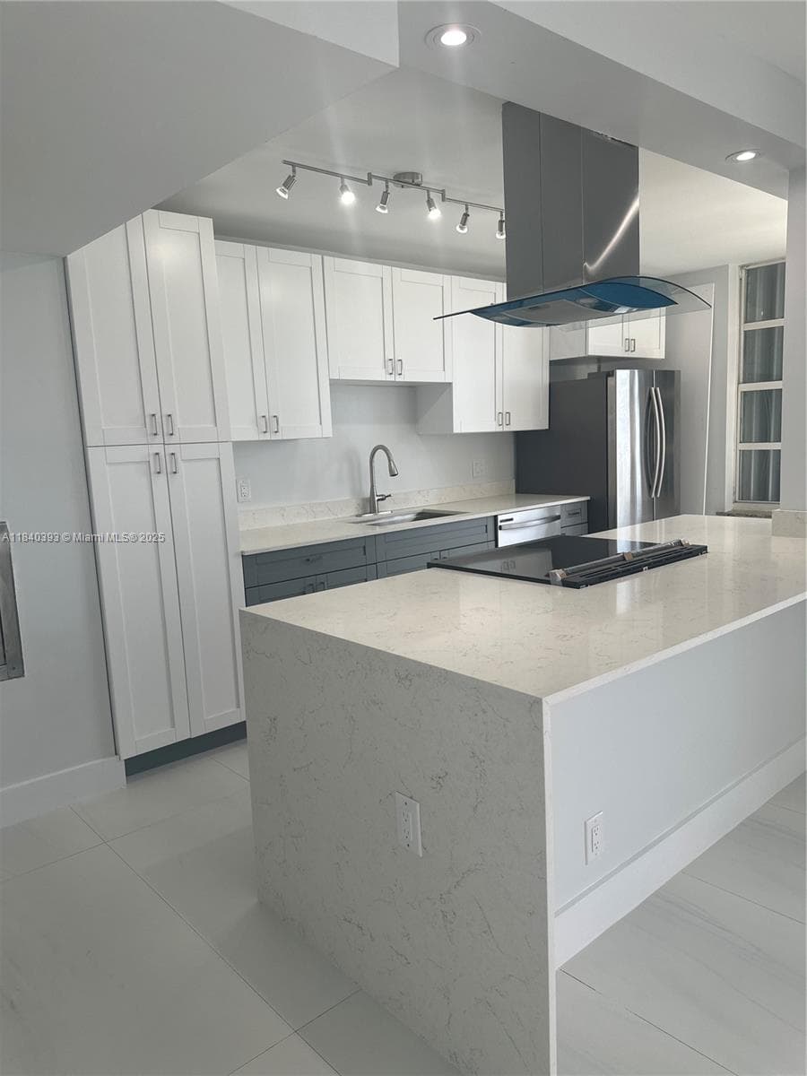 Plaza South · #17C in Fort Lauderdale - Photo 1