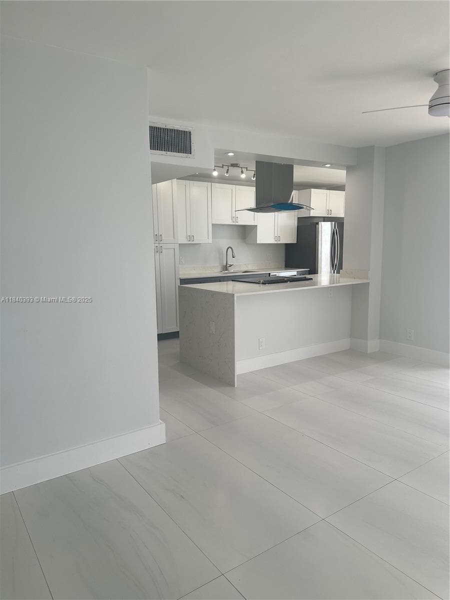 Plaza South · #17C in Fort Lauderdale - Photo 5