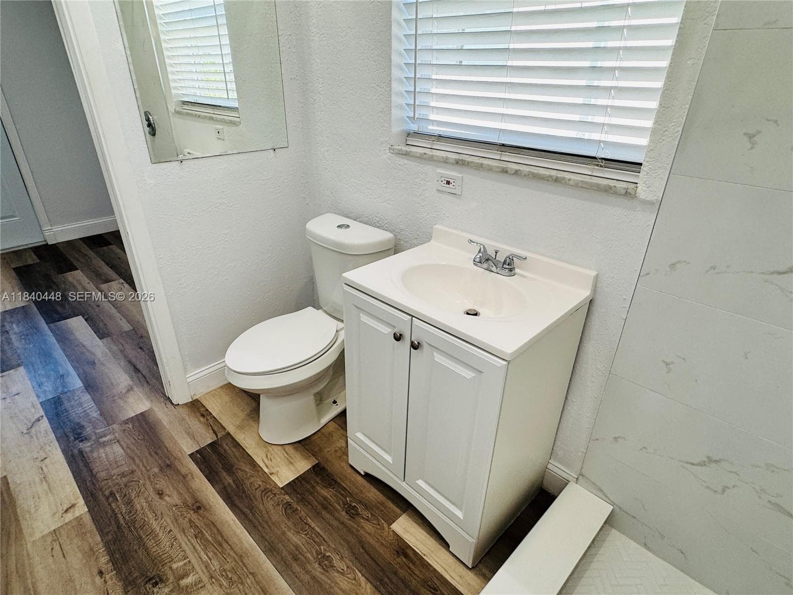 433 SW 28th Ave photo 23