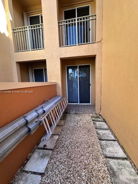 VILLAS AT HARBOR ISLES CO · #5302 in Dania Beach - Photo 13