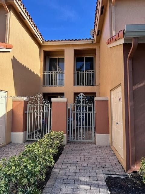 VILLAS AT HARBOR ISLES CO · #5302 in Dania Beach - Photo 12