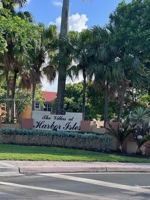 VILLAS AT HARBOR ISLES CO · #5302 in Dania Beach - Photo 8