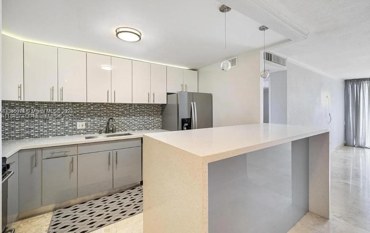 BRICKELL BISCAYNE CONDO · #10H in Miami - Photo 1