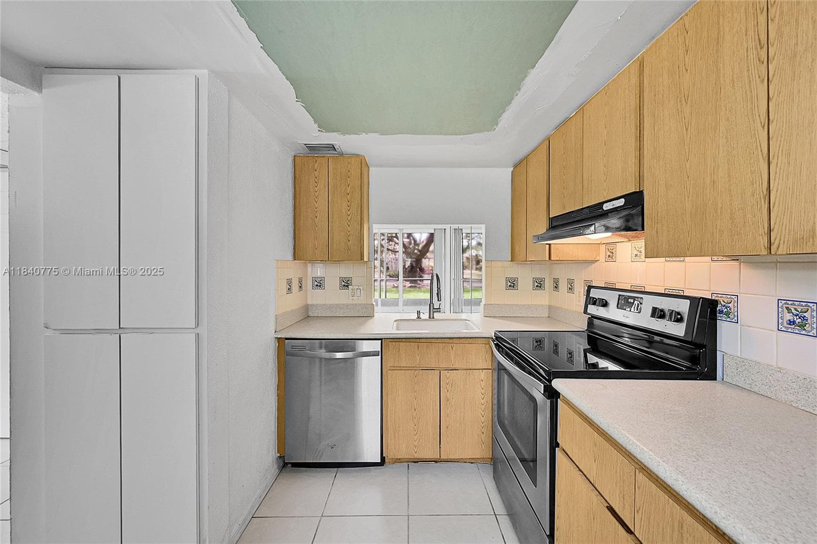 ROYAL PARK CONDO · #1C in Oakland Park - Photo 6