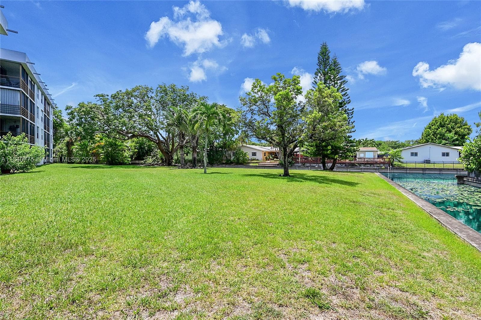 ROYAL PARK CONDO · #1C in Oakland Park - Photo 33