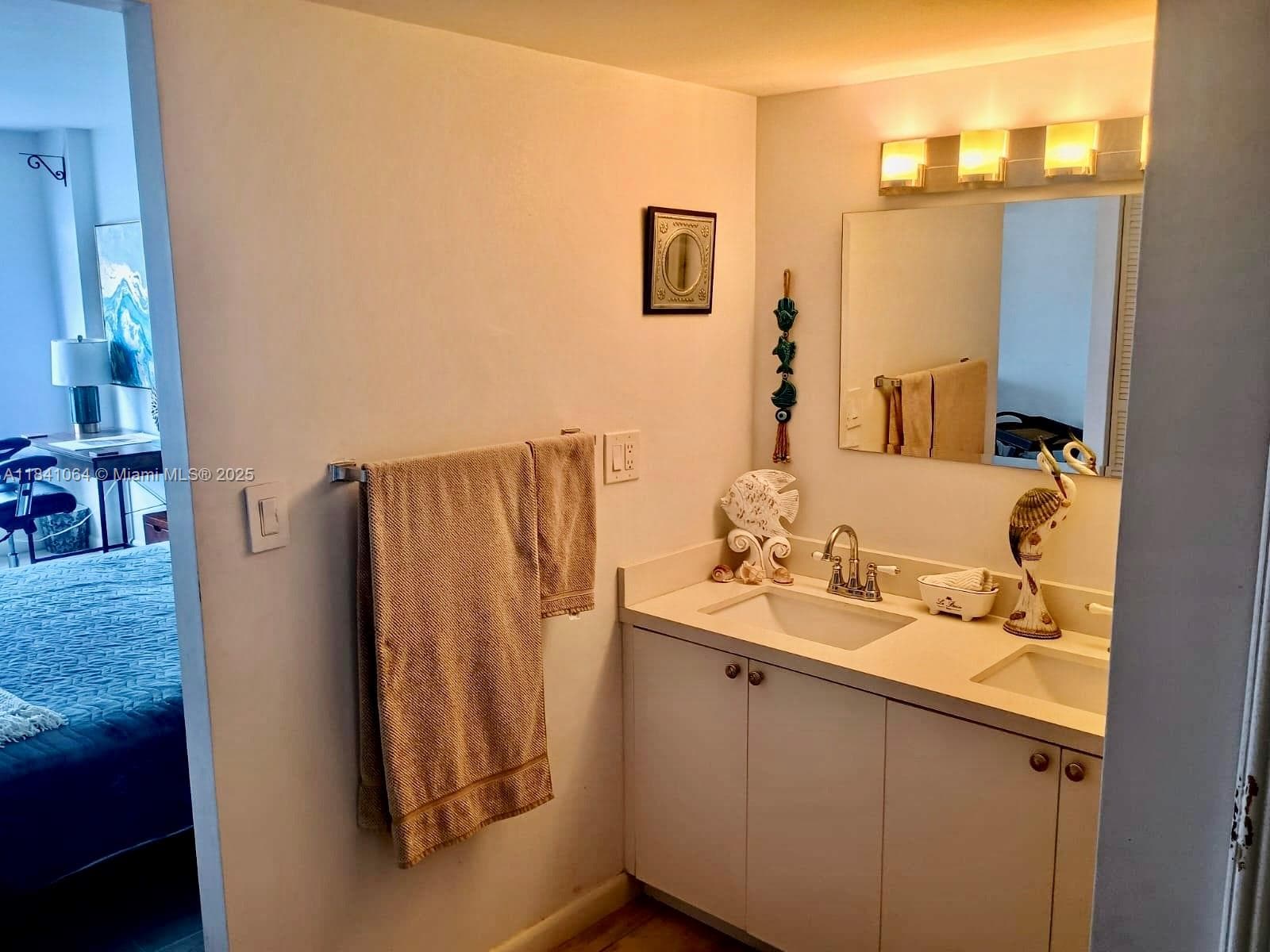 JOCKEY CLUB CONDO · #16C in Miami - Photo 16