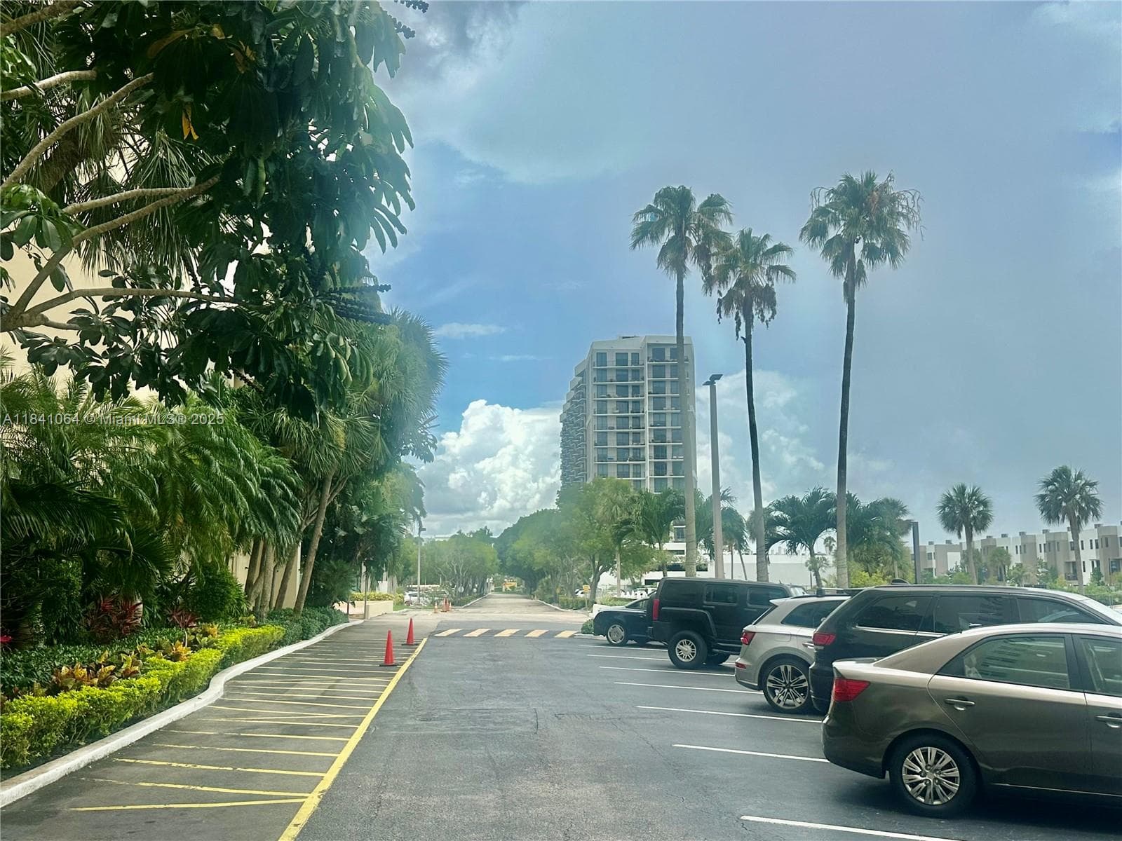 JOCKEY CLUB CONDO · #16C in Miami - Photo 34