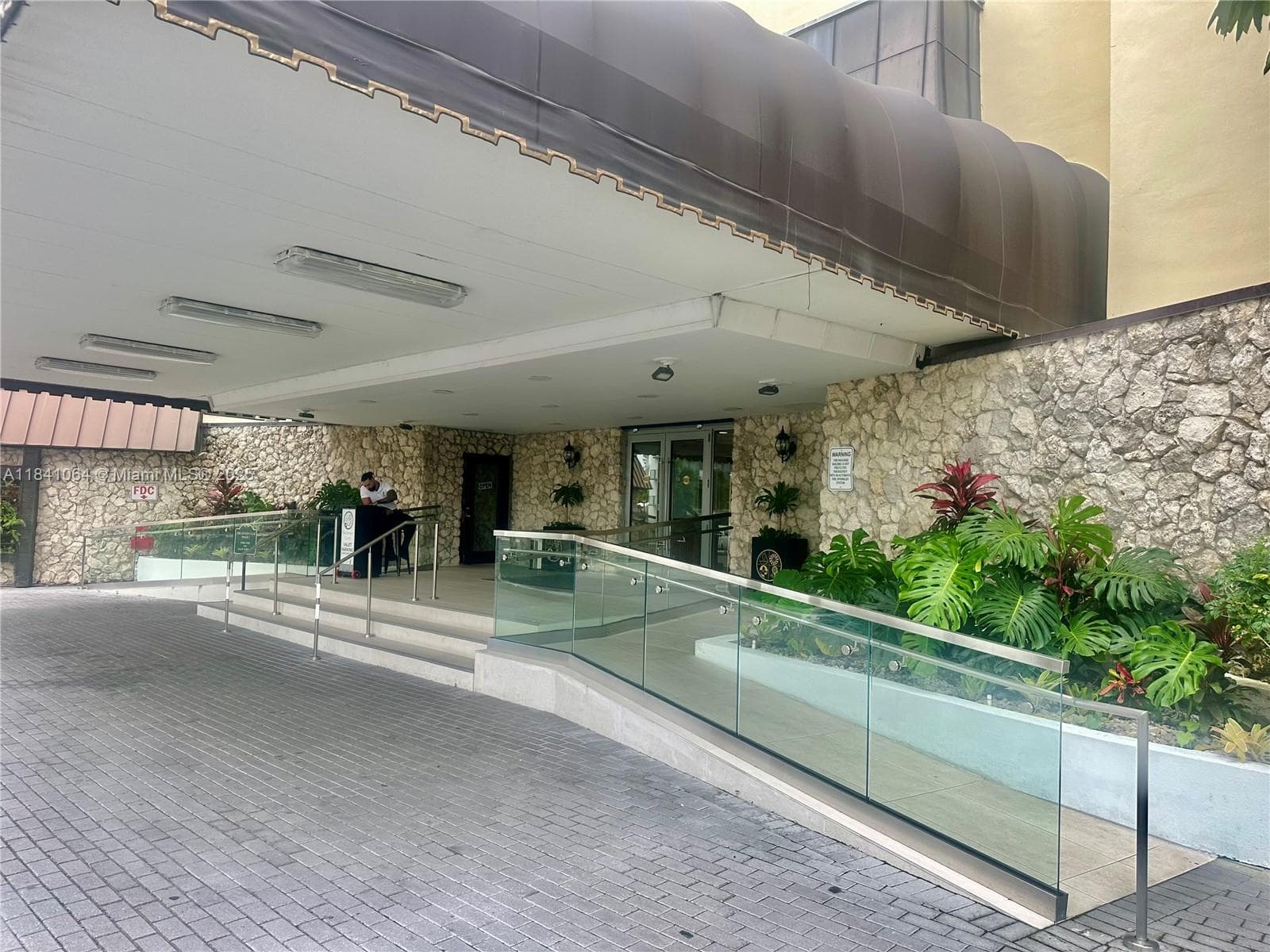 JOCKEY CLUB CONDO · #16C in Miami - Photo 33