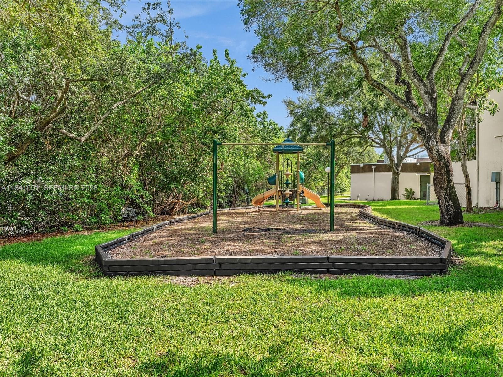 RIVERWOOD CONDO · #323C in Miami - Photo 47
