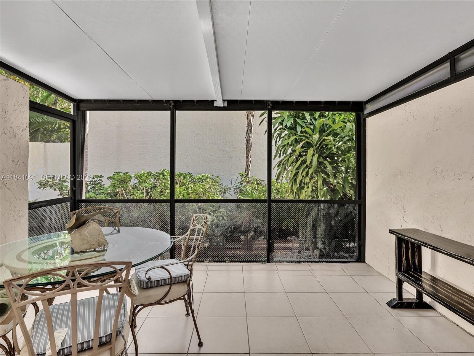 RIVERWOOD CONDO · #323C in Miami - Photo 8