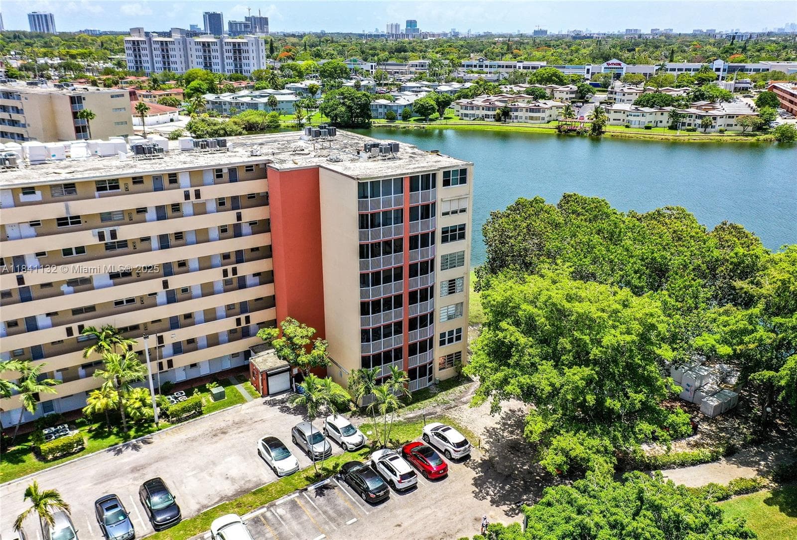 JADE WINDS GROUP-DAISY GA · #100-1 in Miami - Photo 5