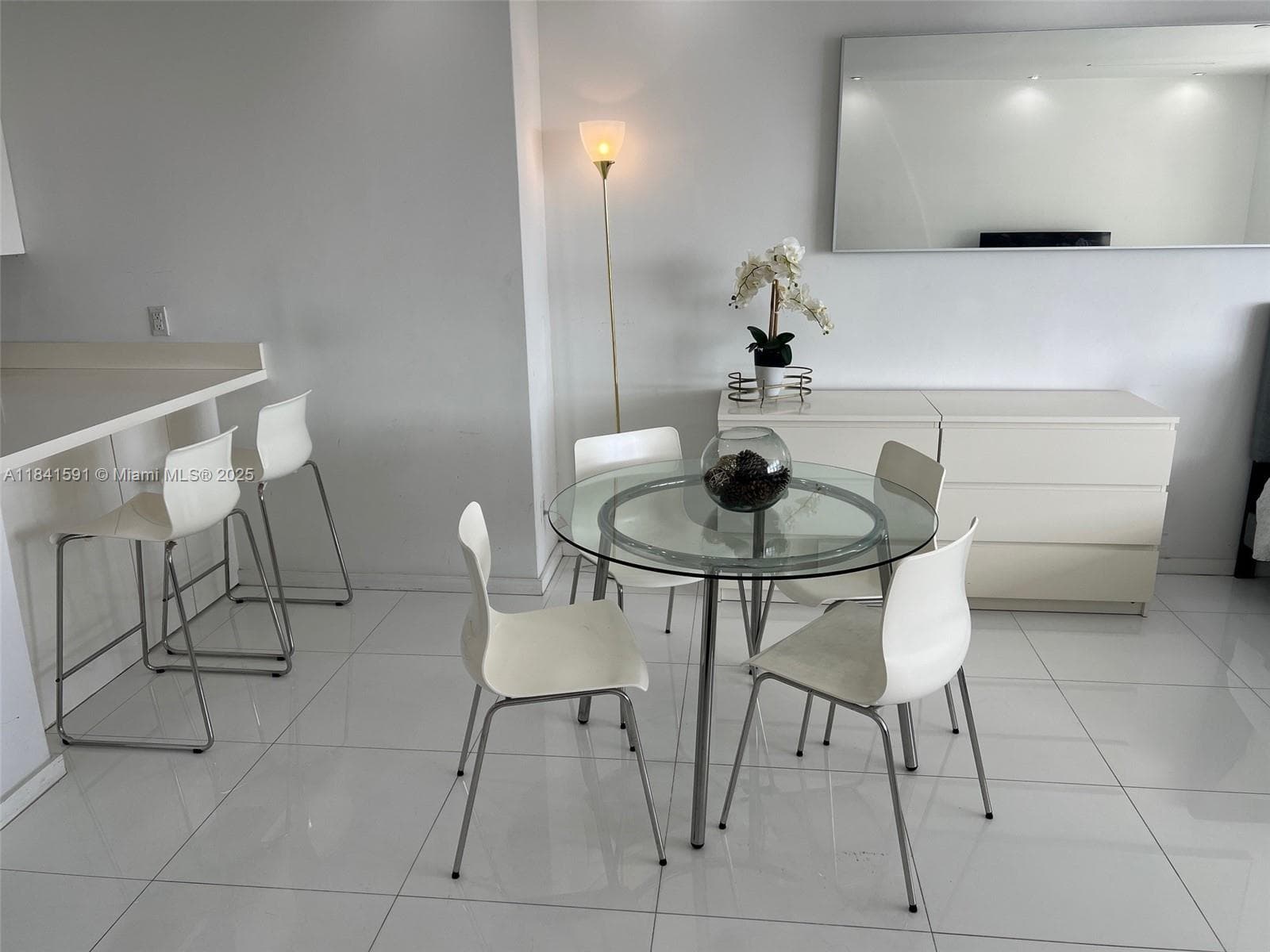 The Decoplage · #1601 in Miami Beach - Photo 2