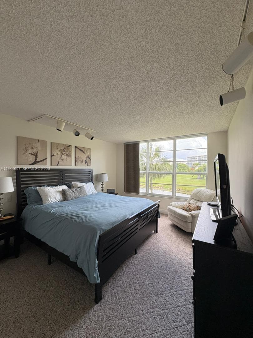 PALM-AIRE C C 67 CONDO · #203 in Pompano Beach - Photo 4