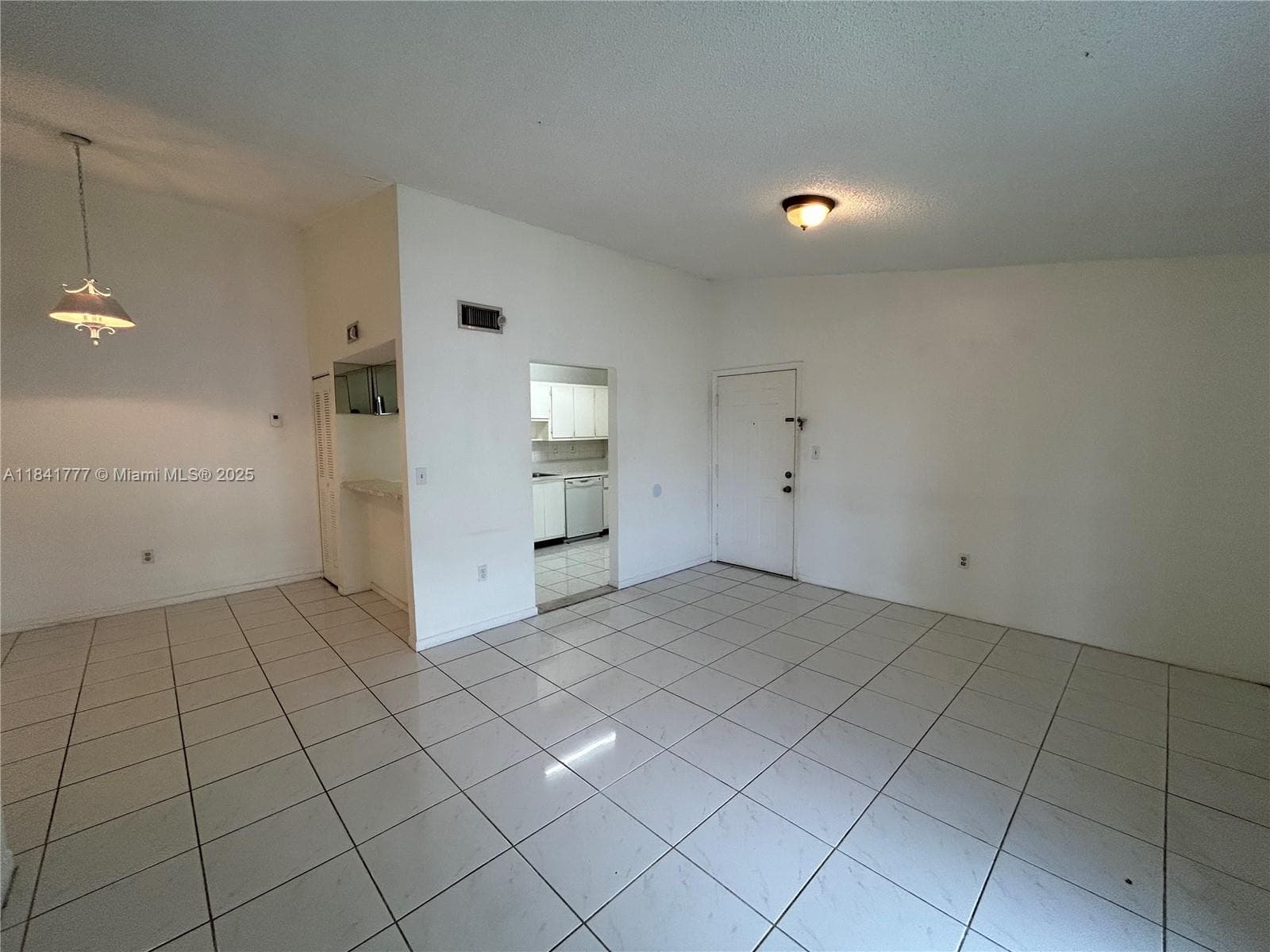 CARMEL LAKES CONDO NO 6 · #201 in Miami - Photo 3