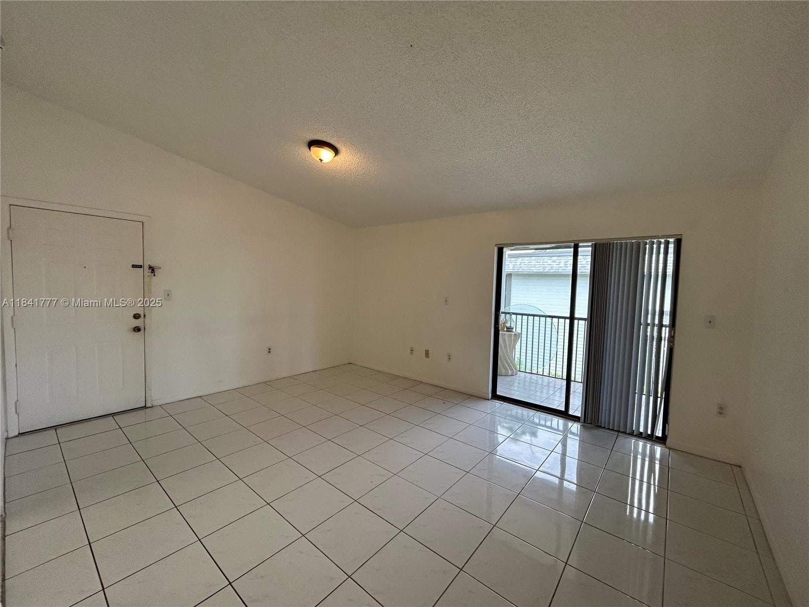 CARMEL LAKES CONDO NO 6 · #201 in Miami - Photo 4