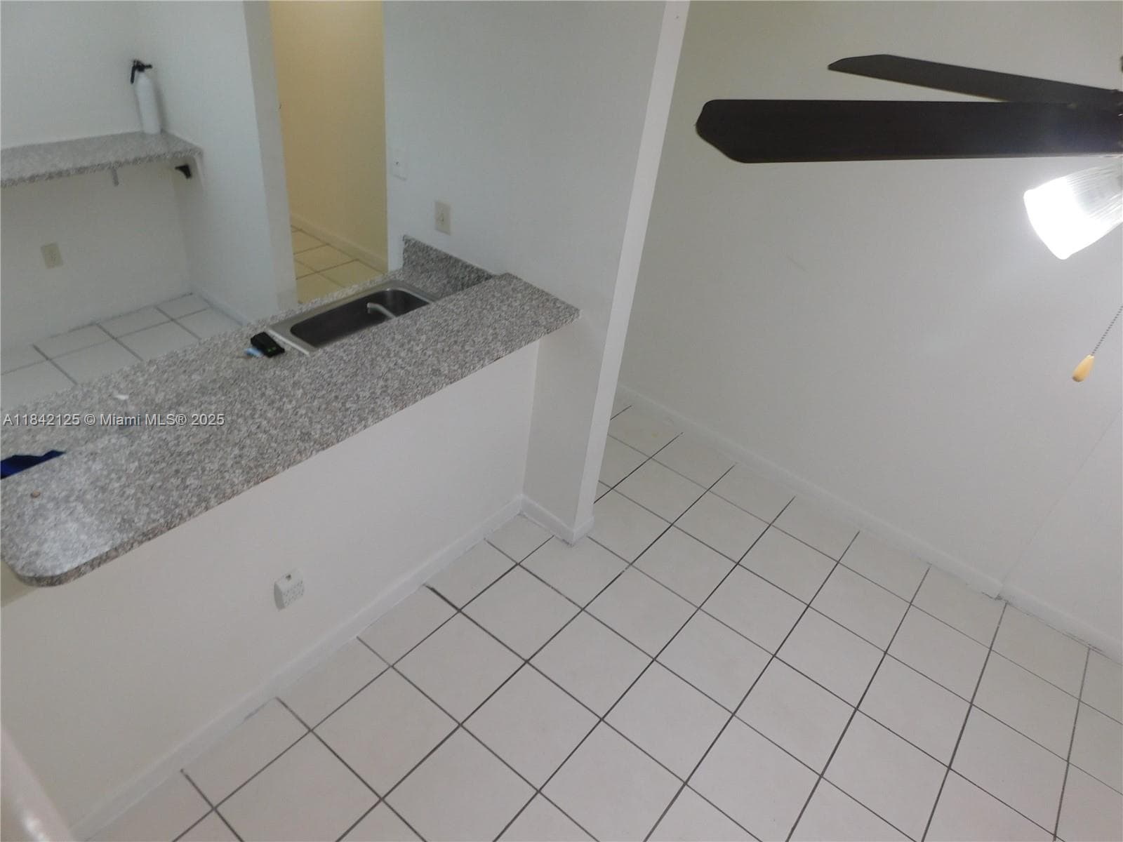 PASSTHRU WINDOW FROM KITCHEN TO DINING AREA
