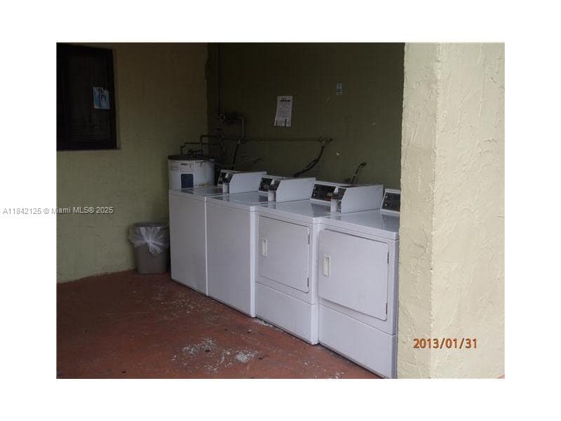 LAUNDRYROOM