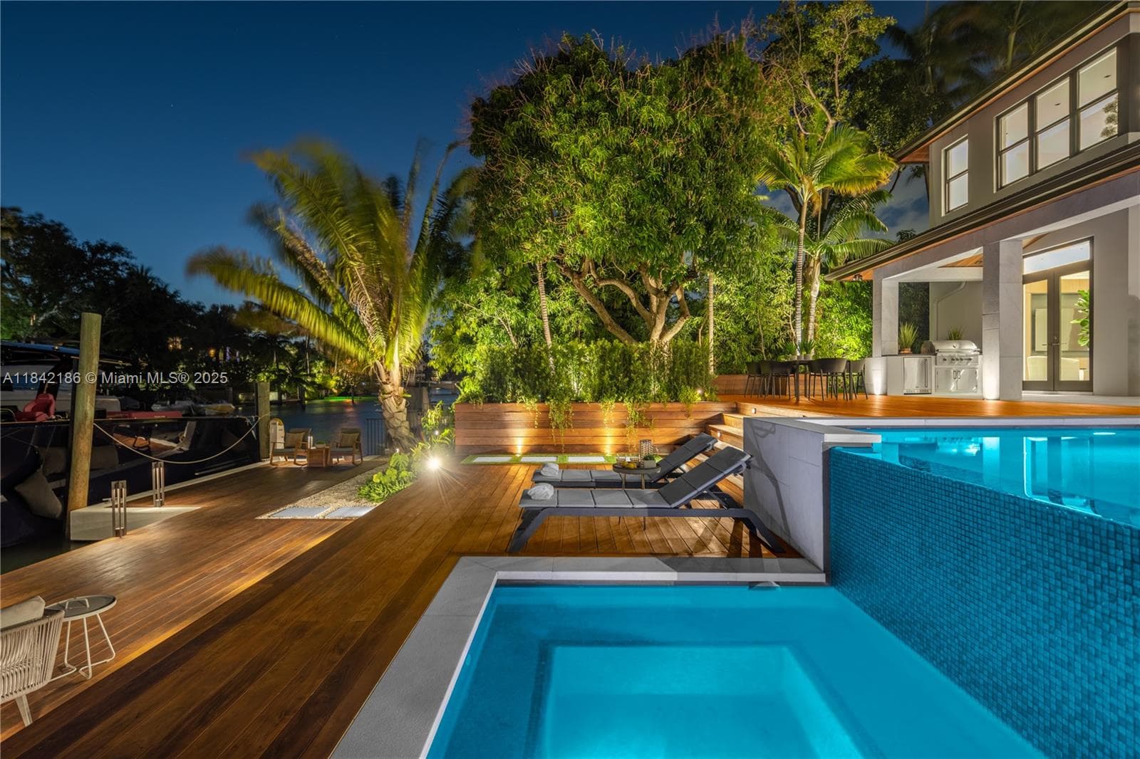 4241 Palm Ln photo 95