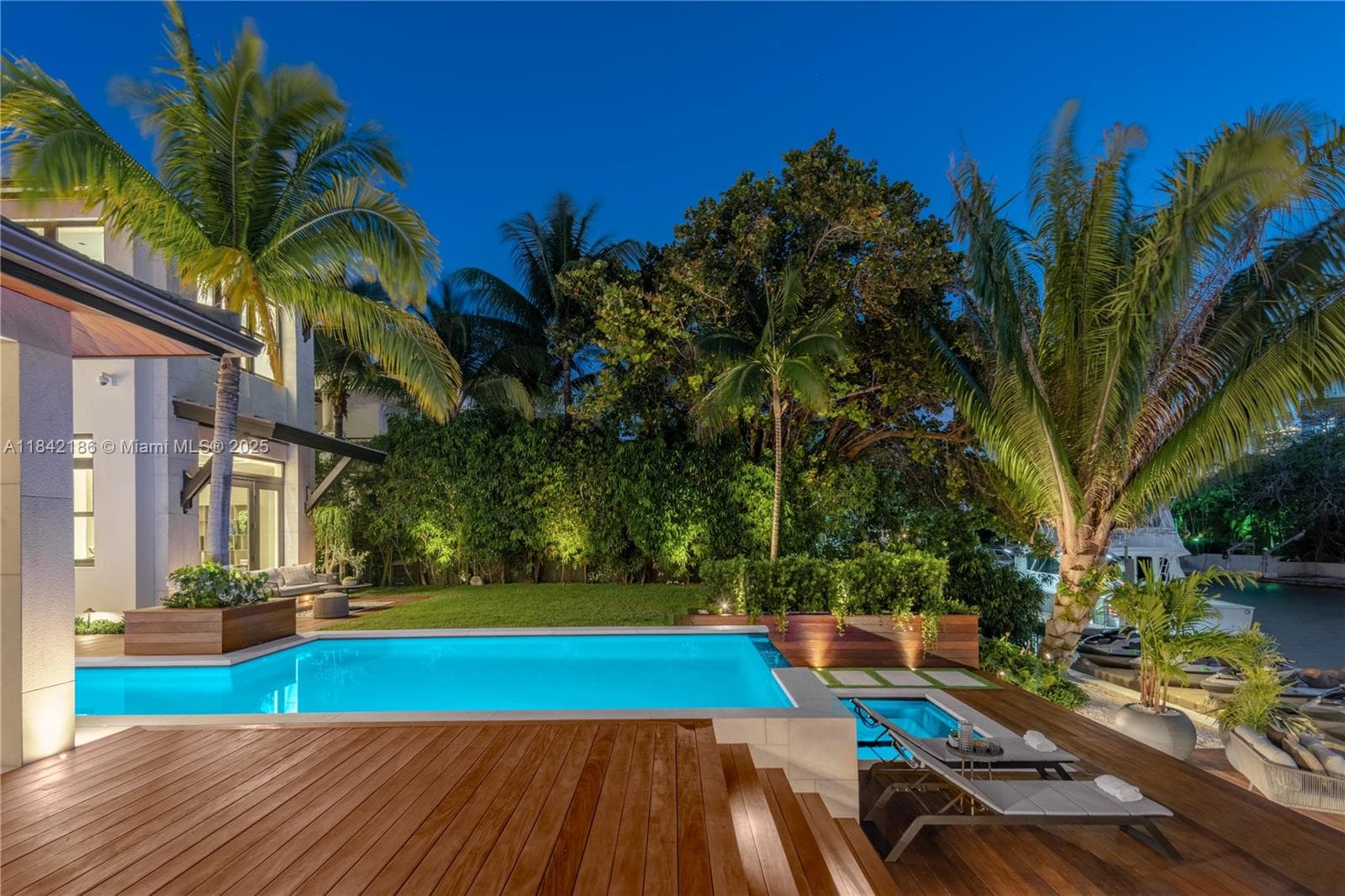 4241 Palm Ln photo 93