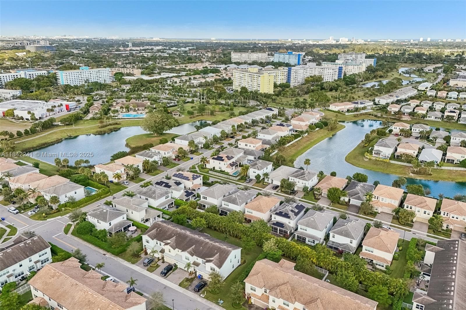 1402 Myrtle Oak Ter photo 52