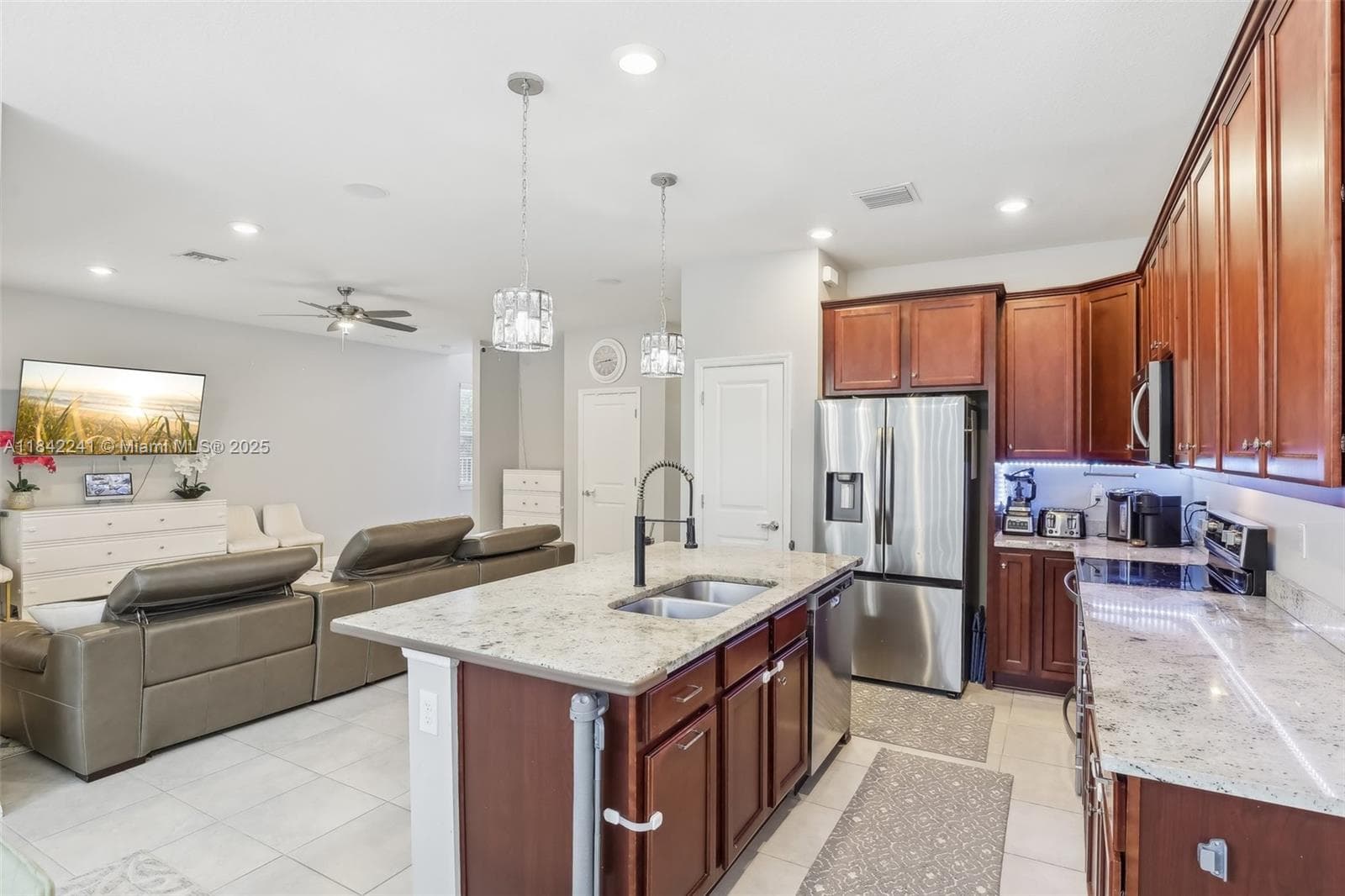 1402 Myrtle Oak Ter photo 13