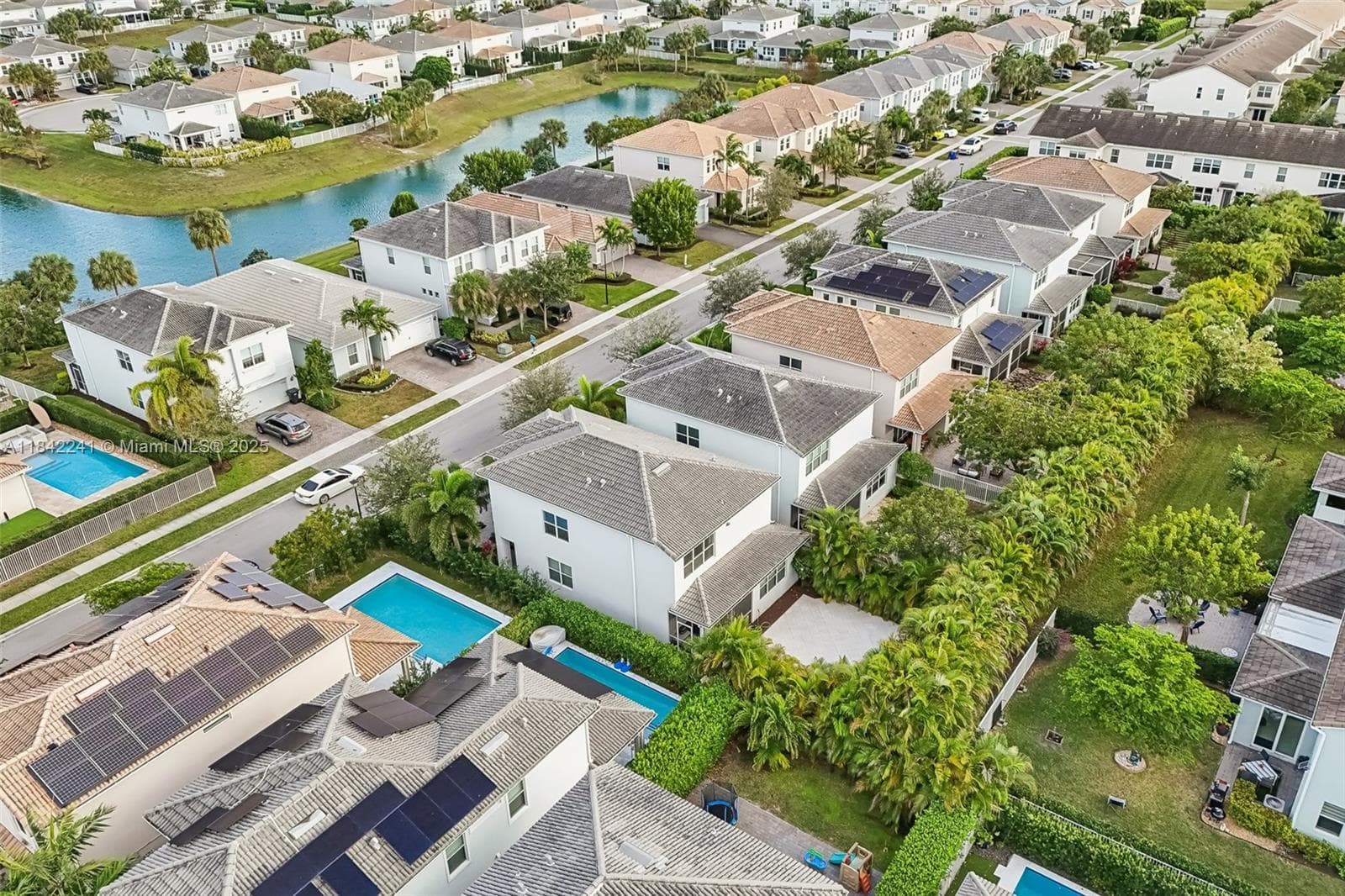 1402 Myrtle Oak Ter photo 53