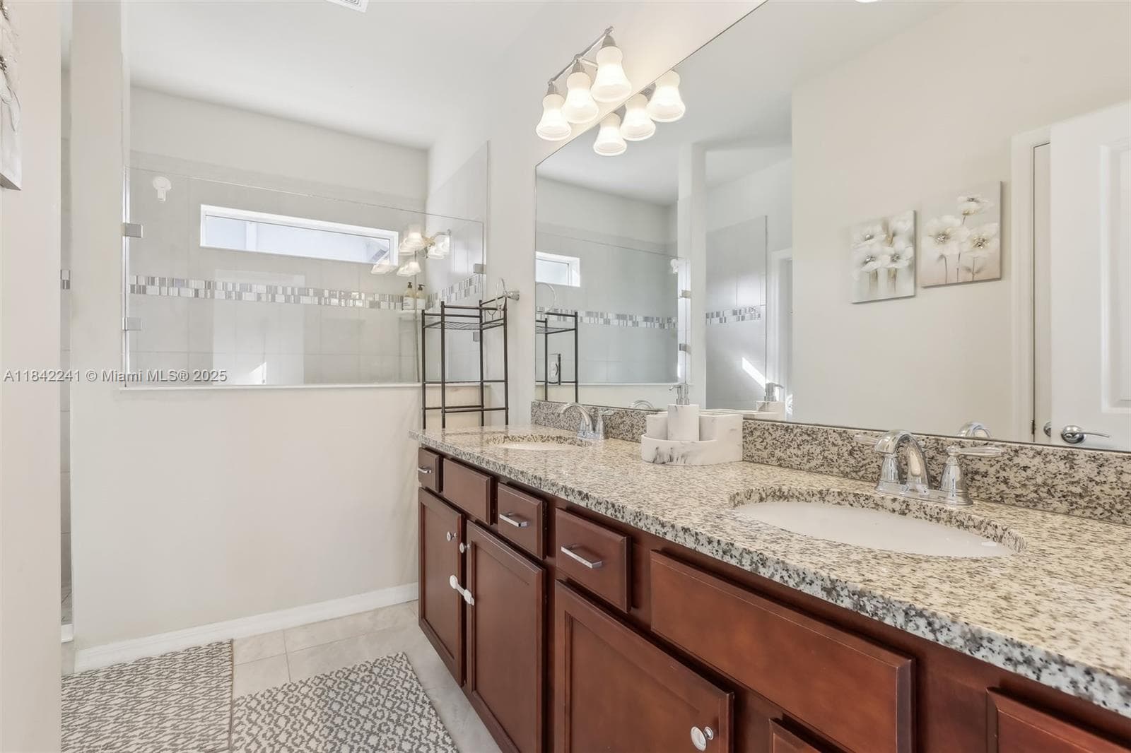 1402 Myrtle Oak Ter photo 24