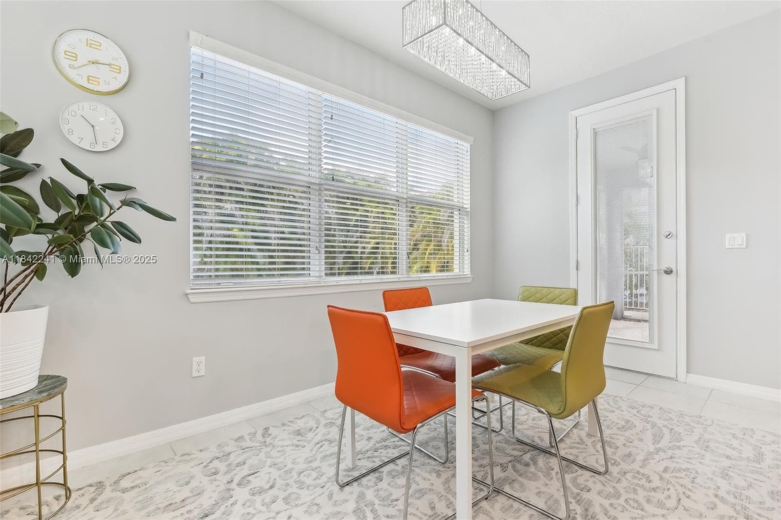 1402 Myrtle Oak Ter photo 11