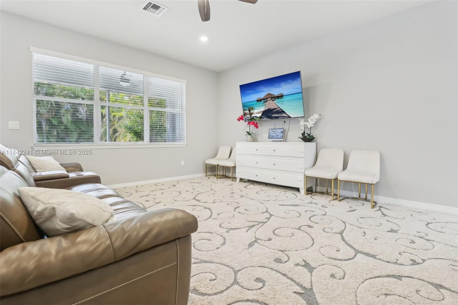1402 Myrtle Oak Ter photo 8