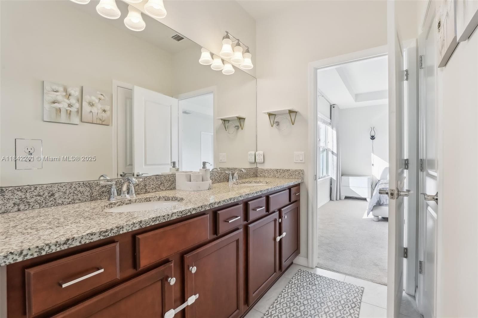 1402 Myrtle Oak Ter photo 25