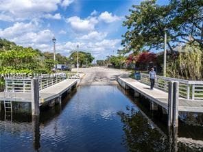 Riverland Woods Park