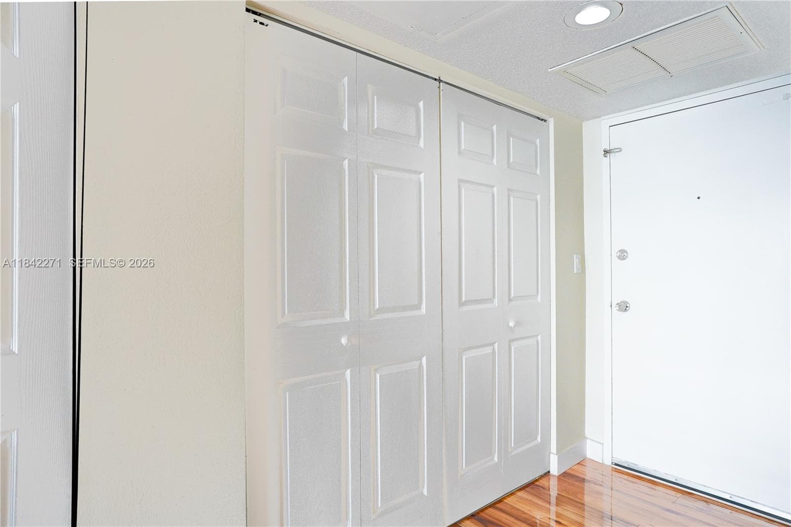 Second Master Bedroom Private Entrance
