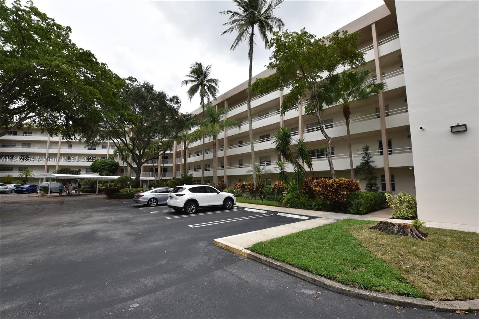 NO 70 PALM-AIRE COUNTRY C · #309 in Pompano Beach - Photo 33