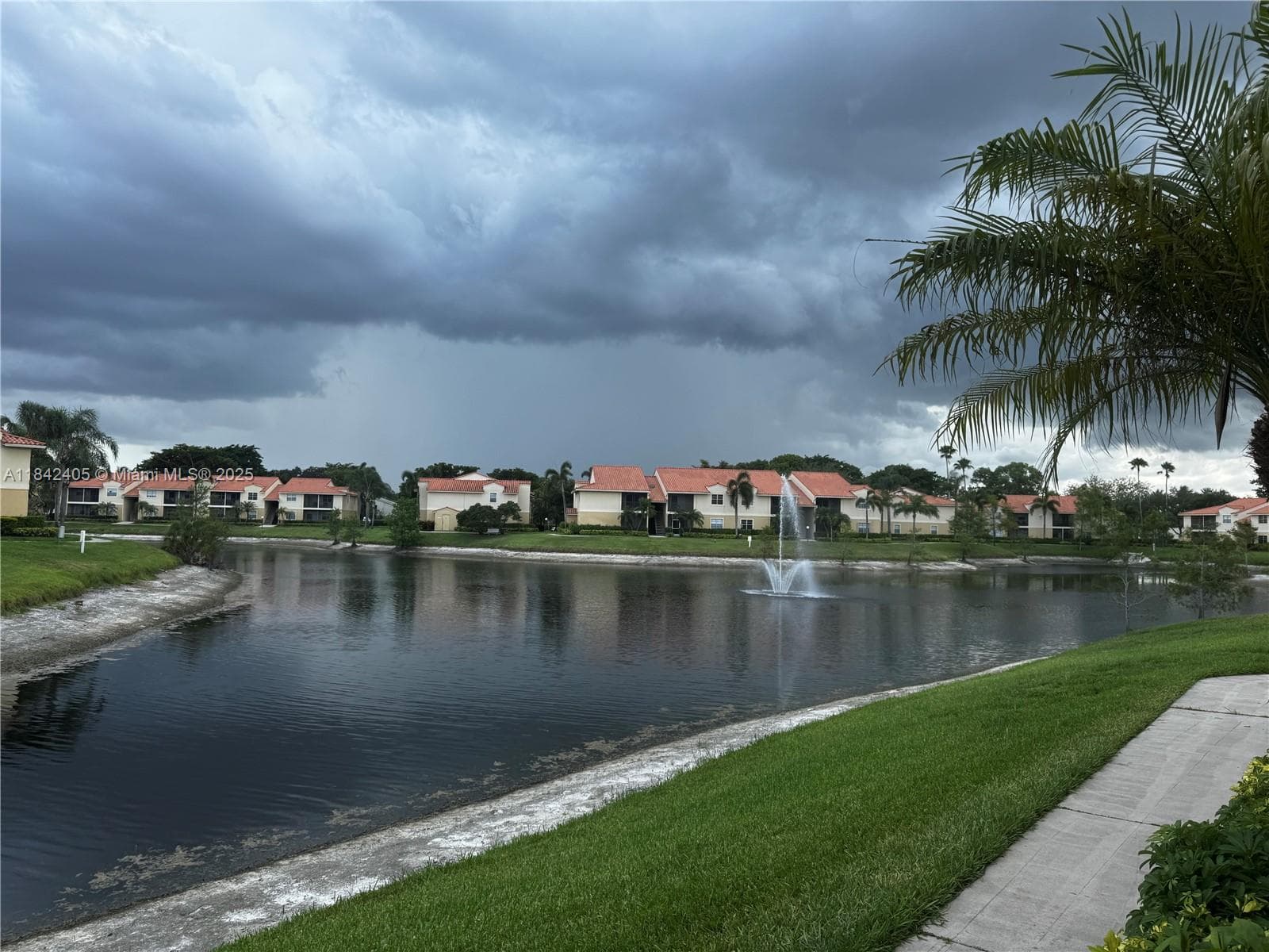 ROYAL POINCIANA CONDO · #314 in Pompano Beach - Photo 23