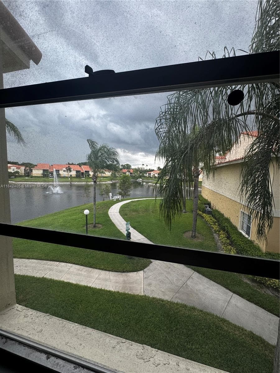 ROYAL POINCIANA CONDO · #314 in Pompano Beach - Photo 22