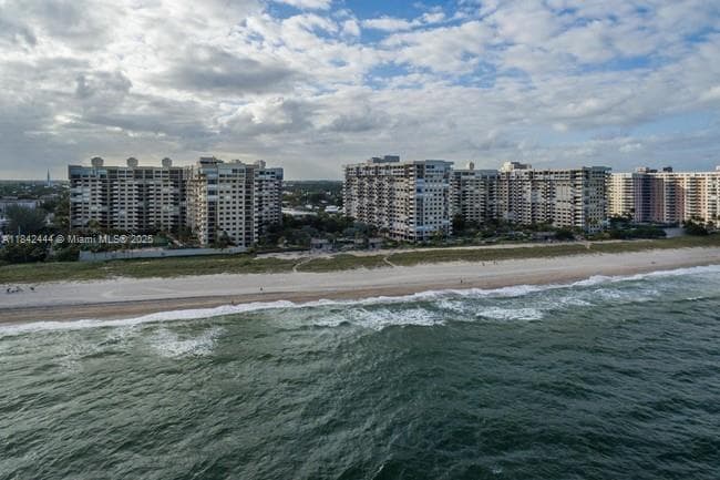 SEA RANCH CLUB A CONDO · #404 in Lauderdale By The Sea - Photo 6