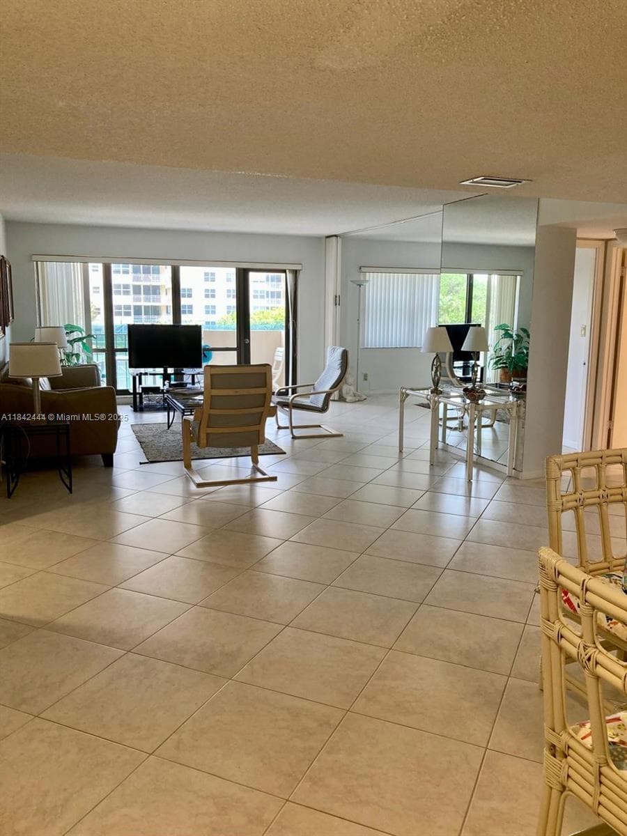 SEA RANCH CLUB A CONDO · #404 in Lauderdale By The Sea - Photo 13