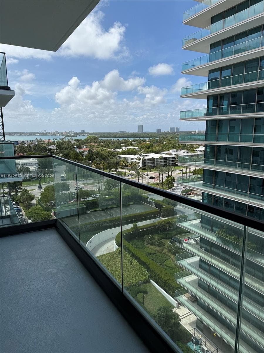 THE PLAZA OF BAL HARBOUR · #1220 in Bal Harbour - Photo 2