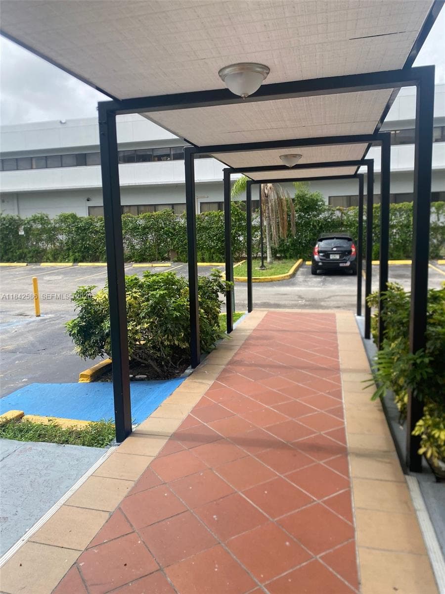 Golden Gate Apartments · #206 in Miami - Photo 10