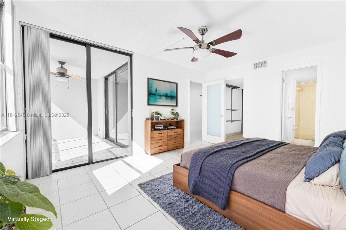 LAKE EMERALD CONDOMINIUM · #403 in Oakland Park - Photo 12