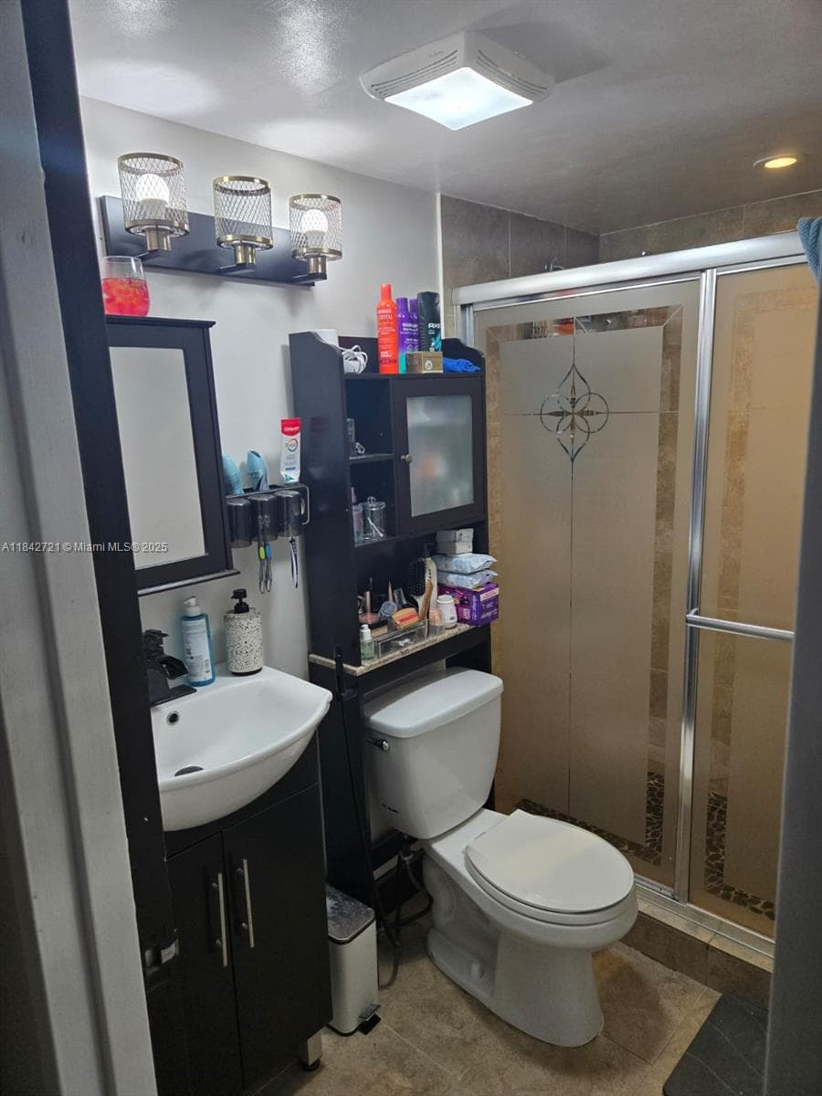 Golden Gate Apartments · #310 in Miami - Photo 11