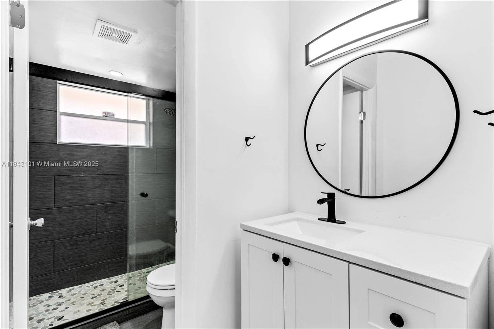 ROYAL OAKS CONDO · #125 in Miami - Photo 15