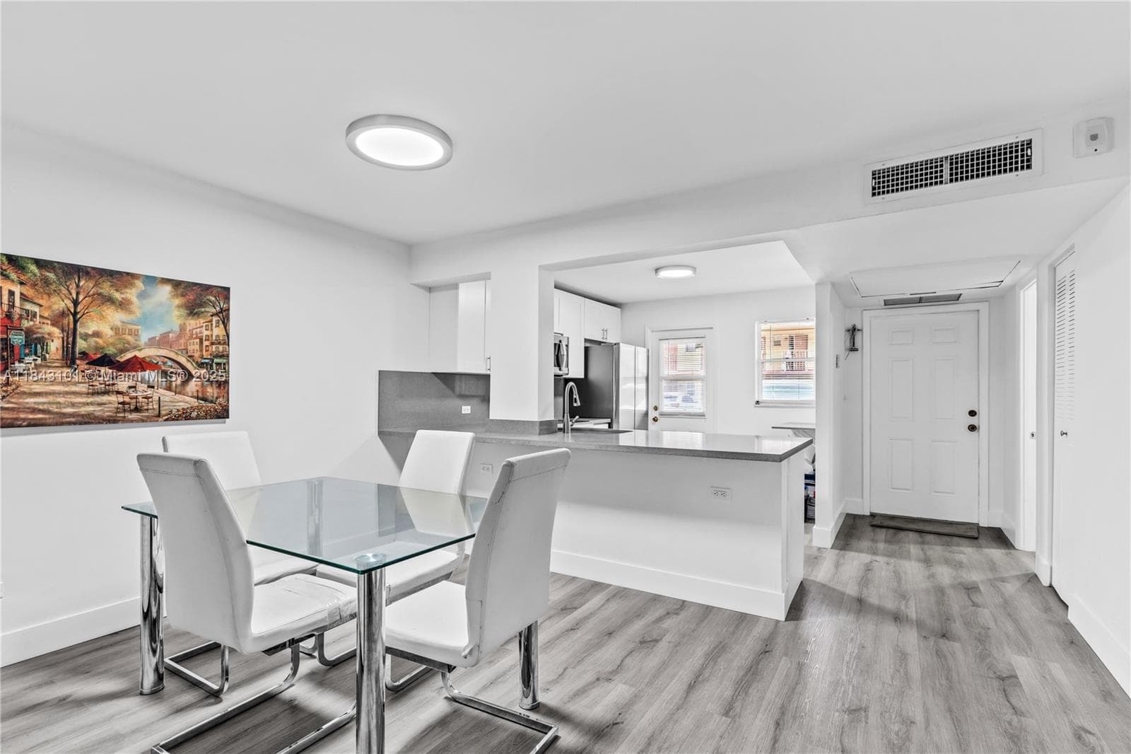 ROYAL OAKS CONDO · #125 in Miami - Photo 4