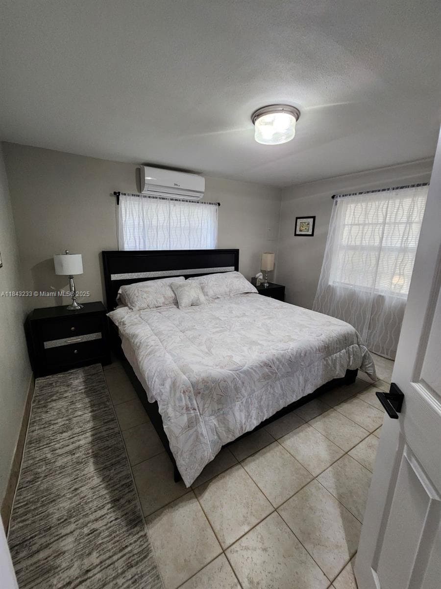 1872 SW 29th Ave #A photo 7