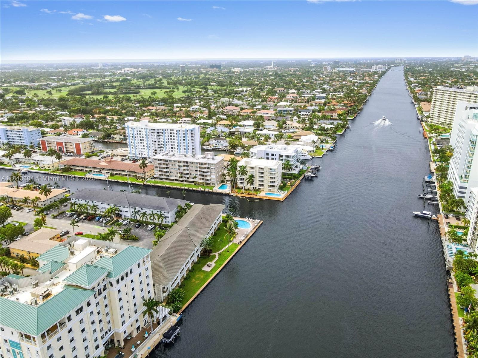Waterside on the Intracoa · #115 in Fort Lauderdale - Photo 33