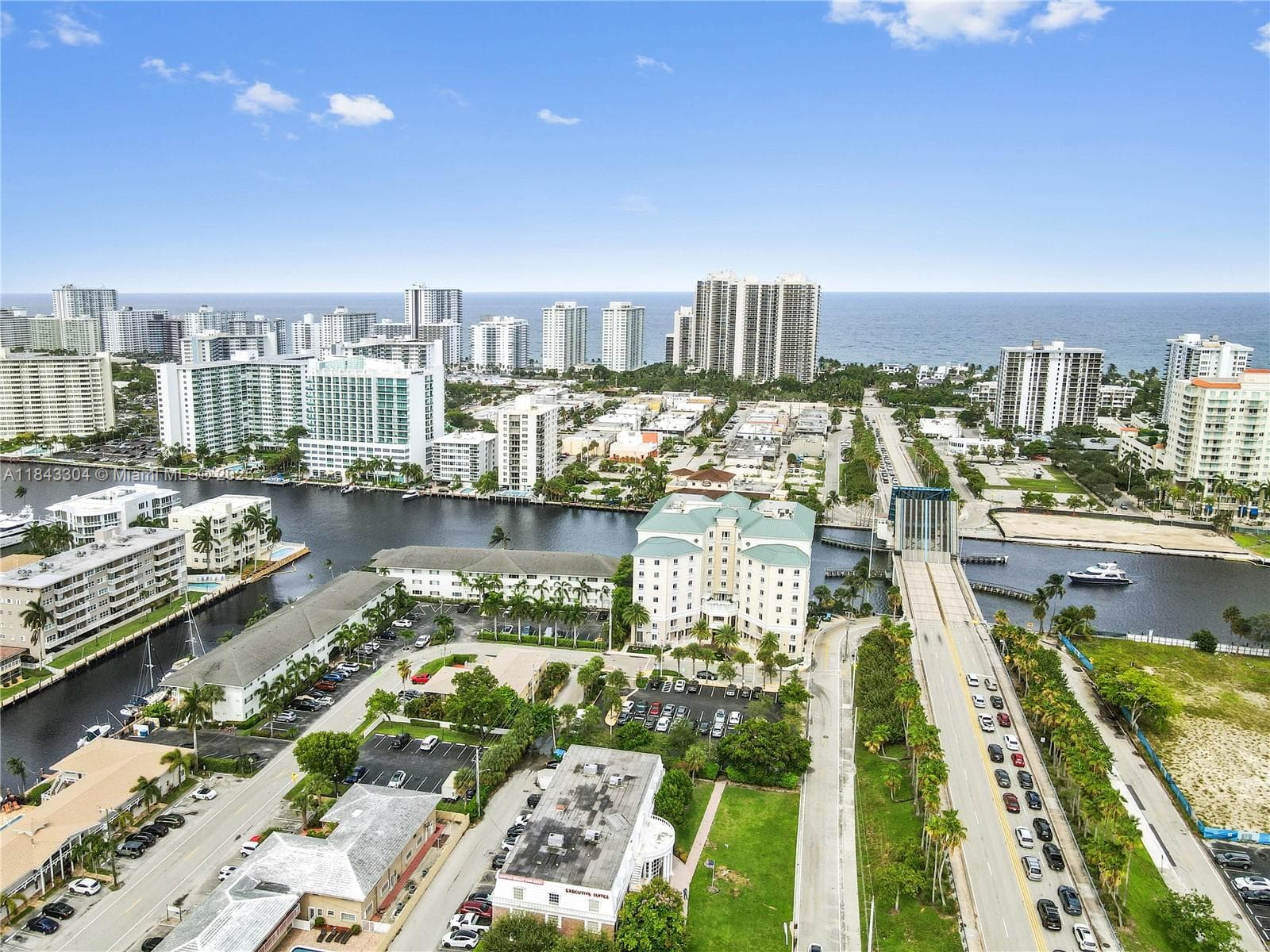 Waterside on the Intracoa · #115 in Fort Lauderdale - Photo 29